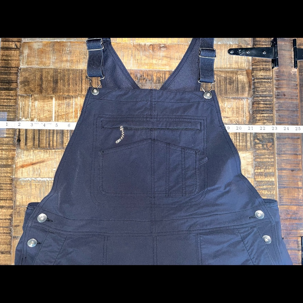 DULUTH TRADING | Duluth Trading Women’s Flexpedition Black Bib Overalls